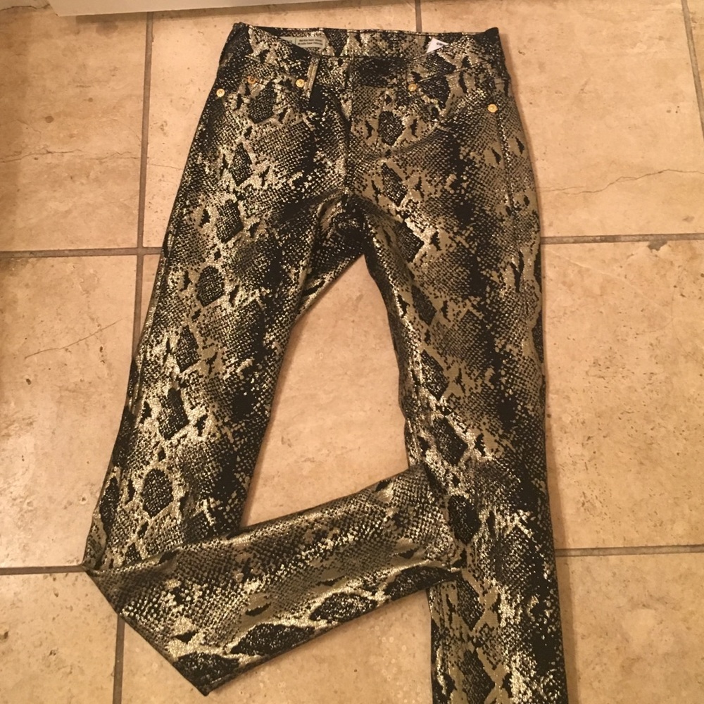 EUC  True Religion Pants